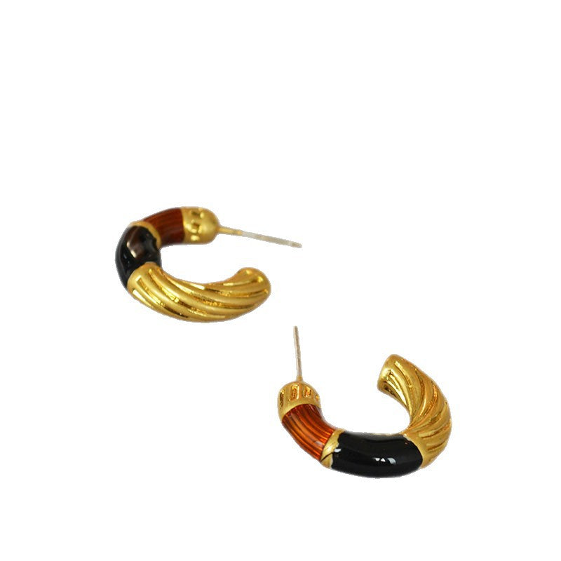 Delicate Artisan Gold Earring