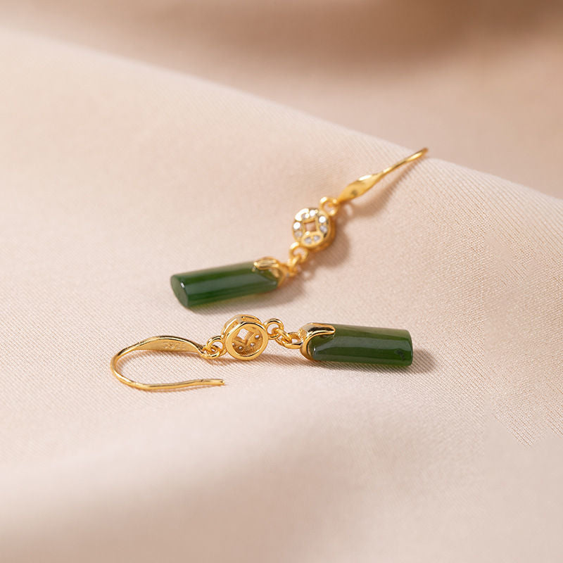 Romantic Silver Earring for Special Moments