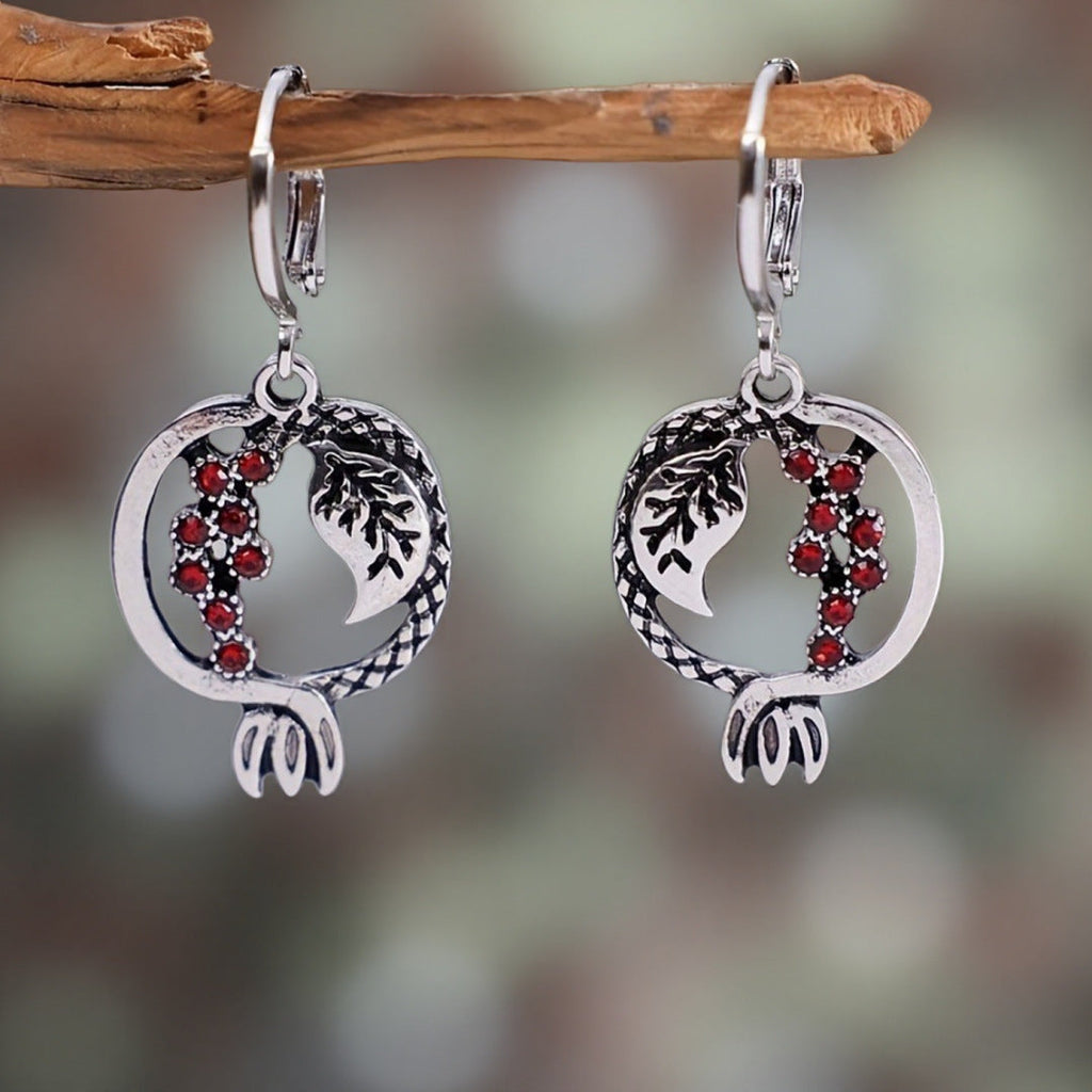 Charming Earring for Any Occasion