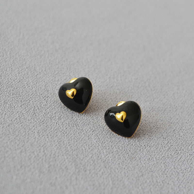 Charming Gold Earring for Any Occasion