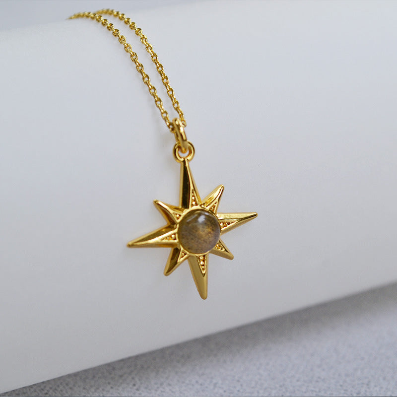 Classic Gold Necklace with Timeless Appeal