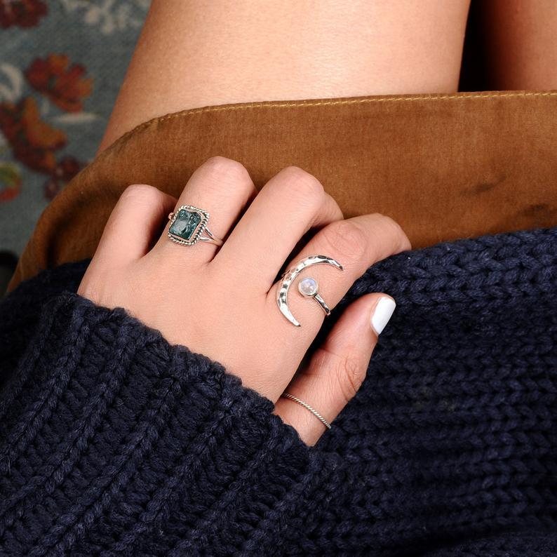 Stunning Silver Bracelet for Daily Wear