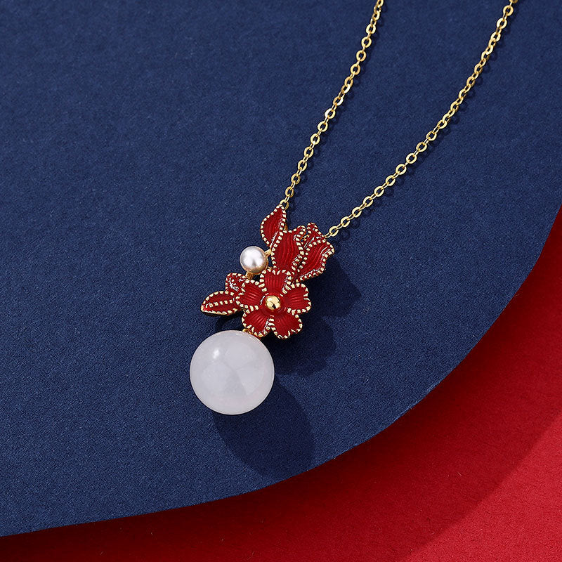Charming Silver Necklace for Any Occasion