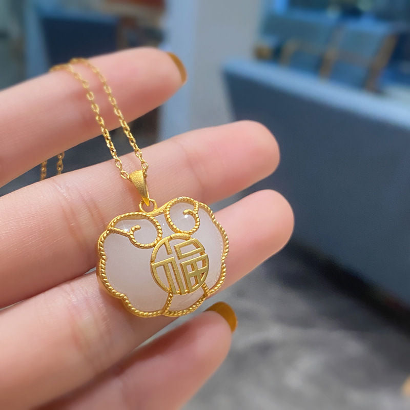 Classic Necklace with Timeless Appeal