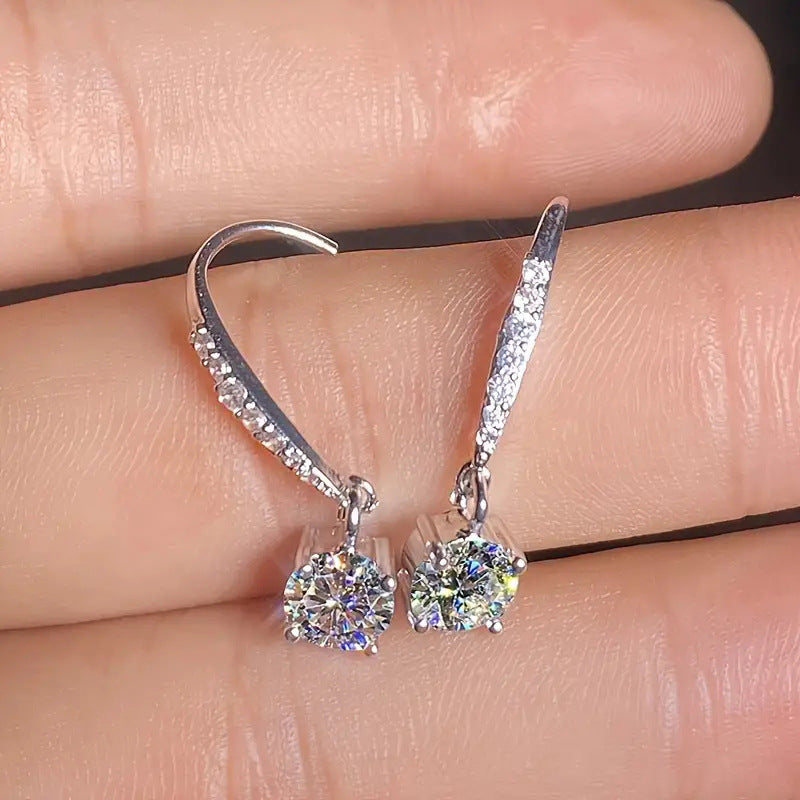 Charming Earring for Any Occasion