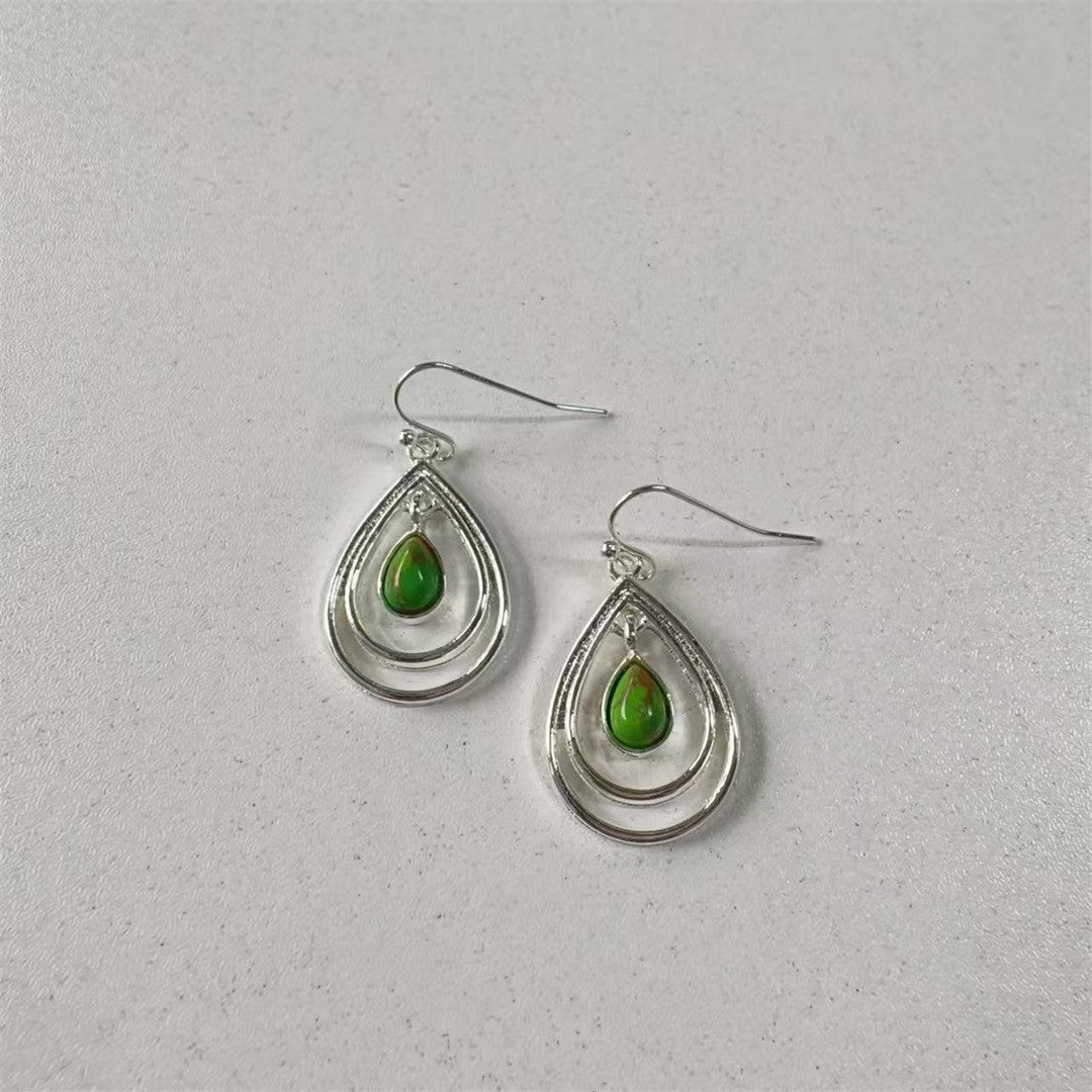 Charming Earring for Any Occasion