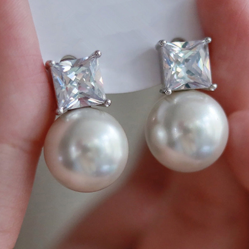 Elegant Pearl Earring for Every Occasion