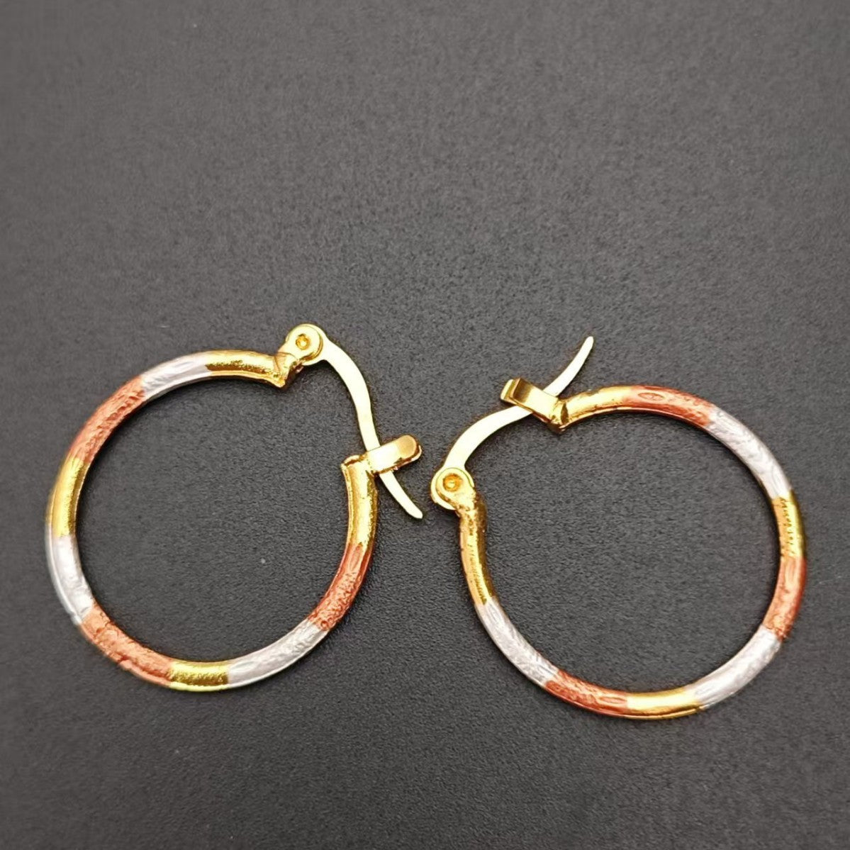 Romantic Earring for Special Moments