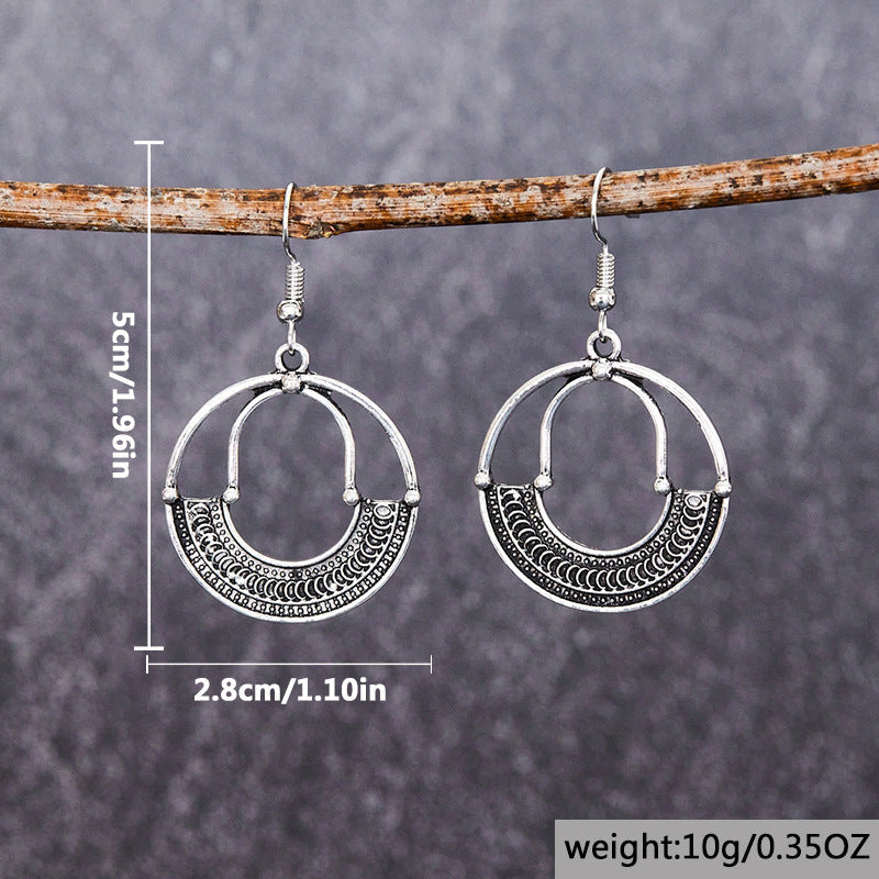 Charming Silver Earring for Any Occasion