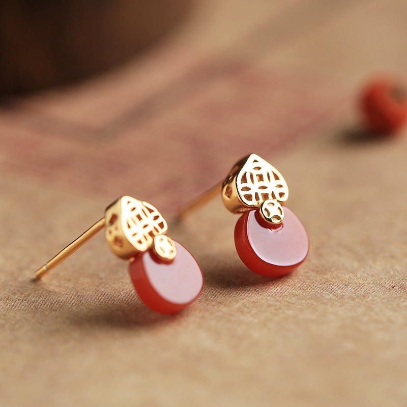 Romantic Silver Earring for Special Moments
