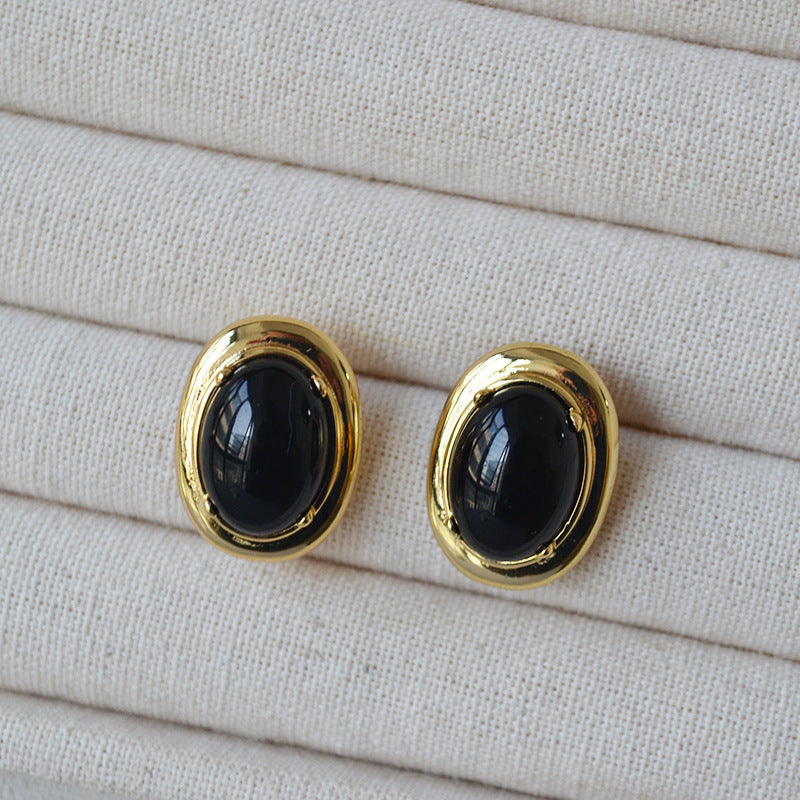 Stunning Gold Earring for Daily Wear