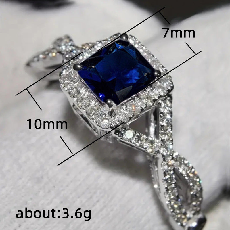 Classic Chain with Timeless Appeal