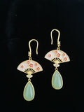 Romantic Gold Earring for Special Moments