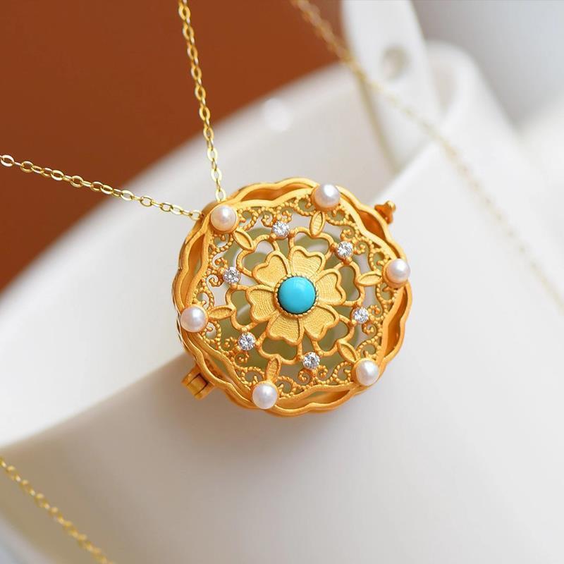 Delicate Artisan Gold Necklace