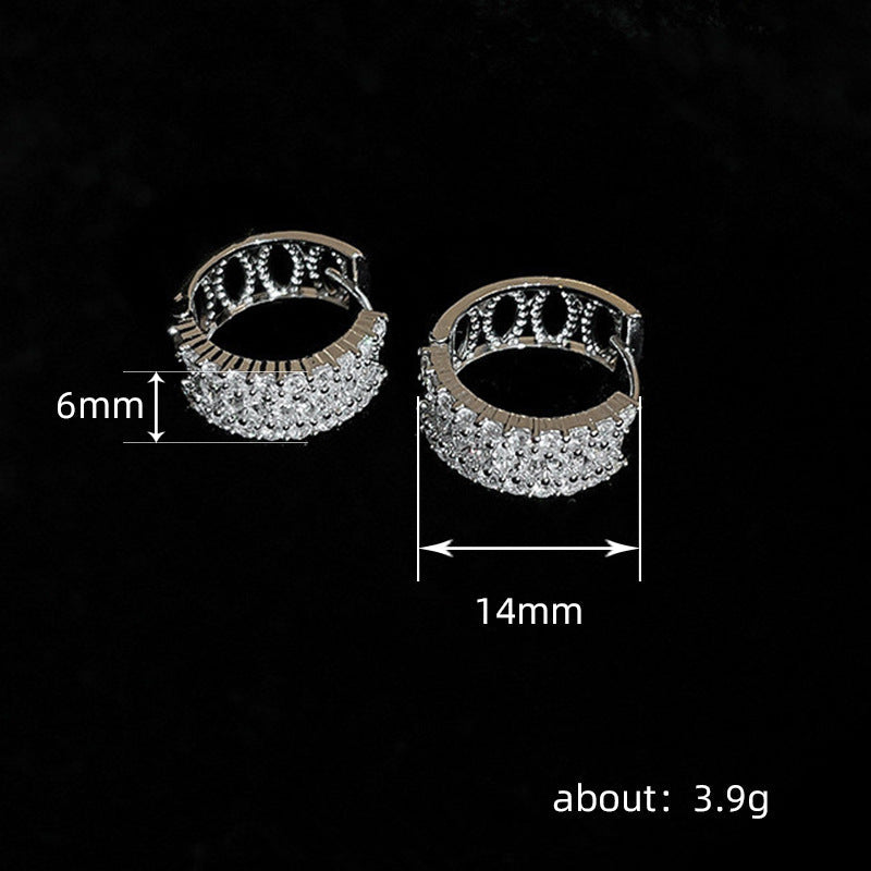 Charming Earring for Any Occasion