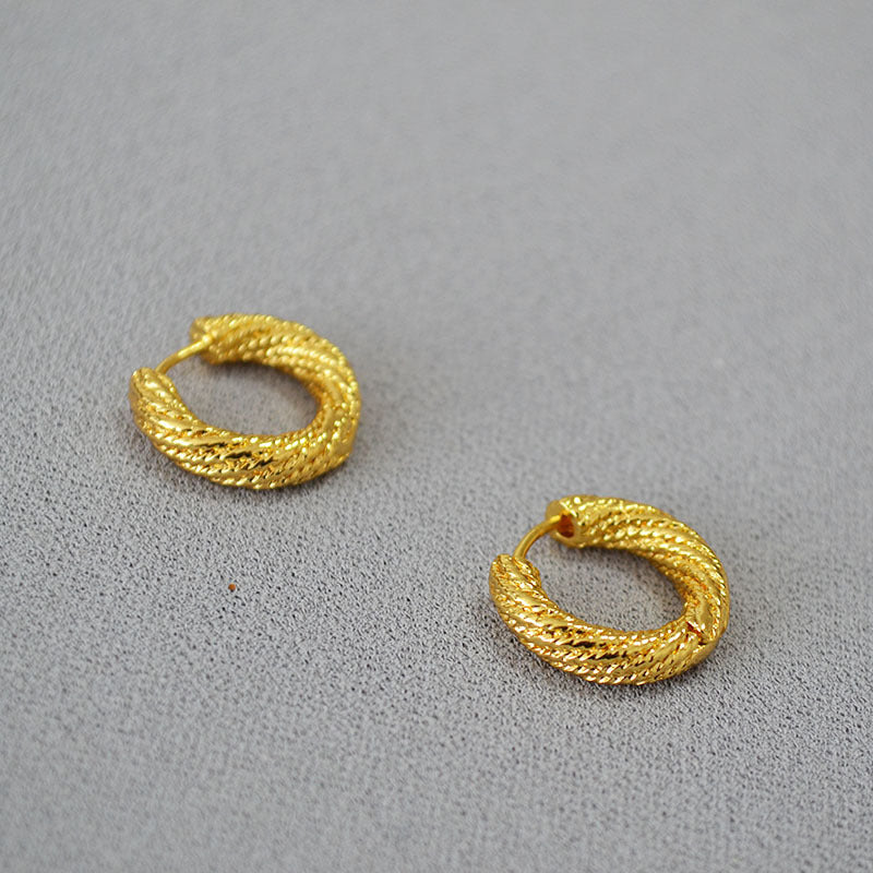 Romantic Earring for Special Moments