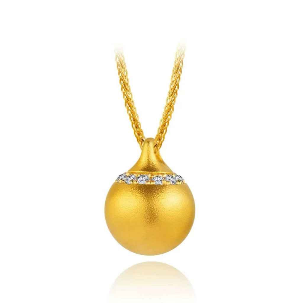 Charming Piece for Any Occasion