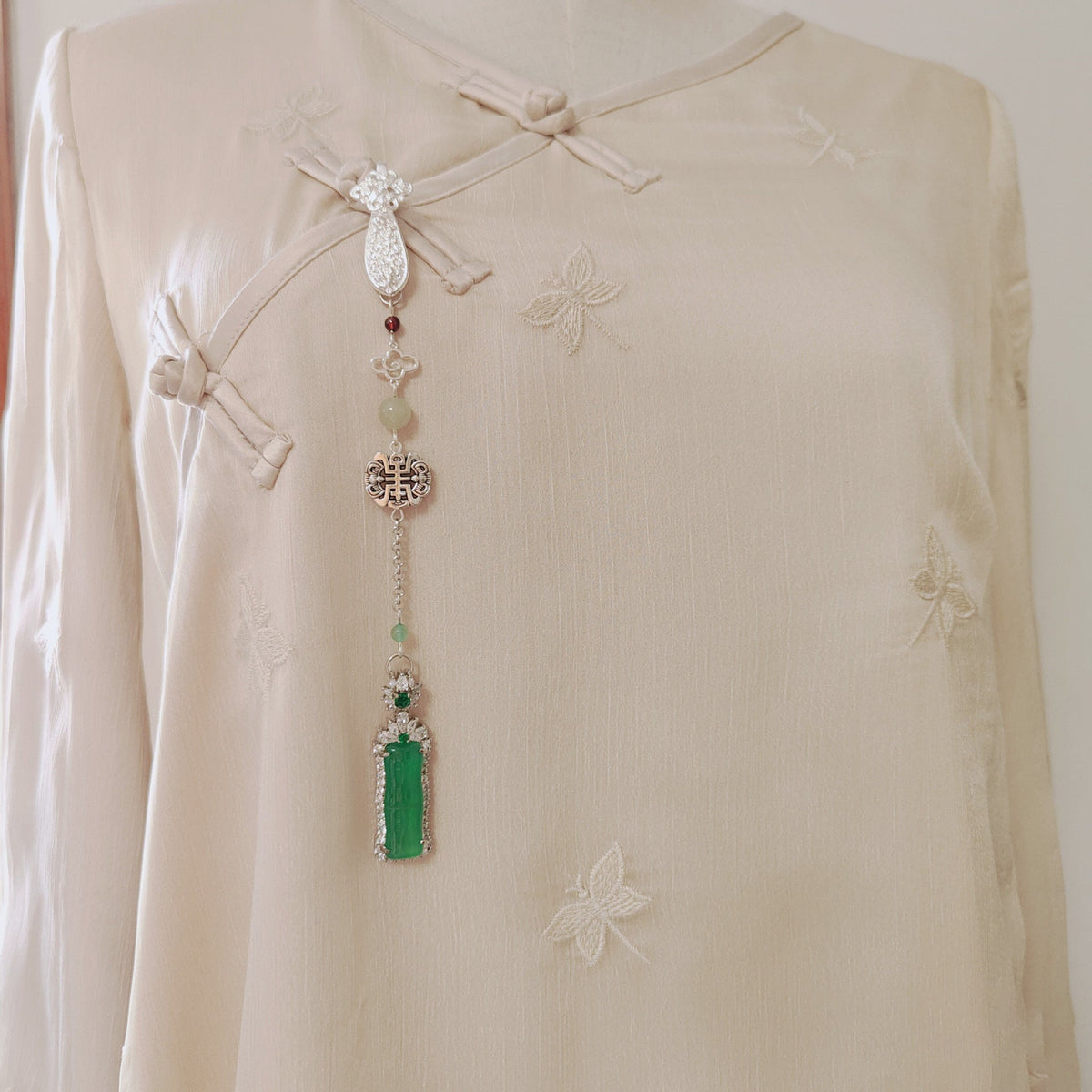 Elegant Pendant for Every Occasion