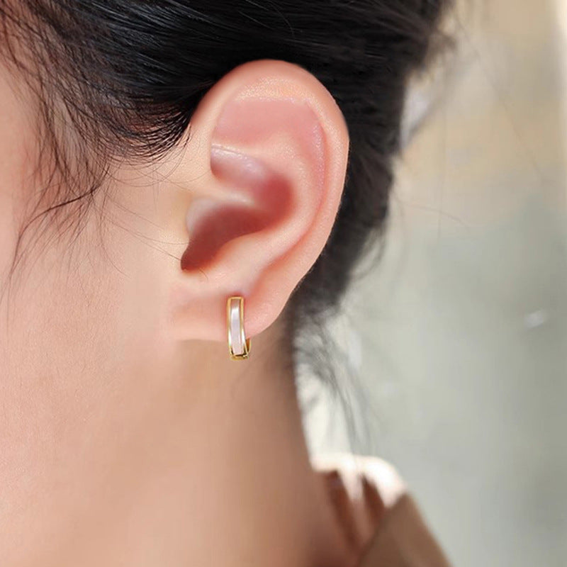 Charming Piece for Any Occasion