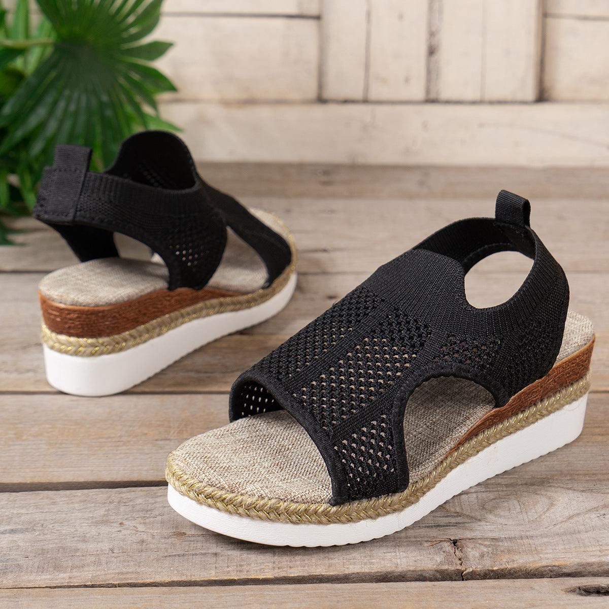Graceful Orthopedic Sandals for Modern Look