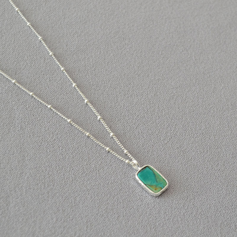 Classic Silver Necklace with Timeless Appeal