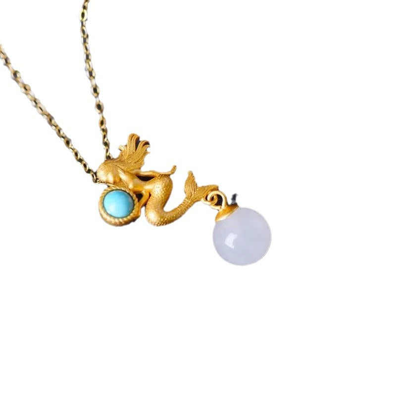Classic Silver Necklace with Timeless Appeal