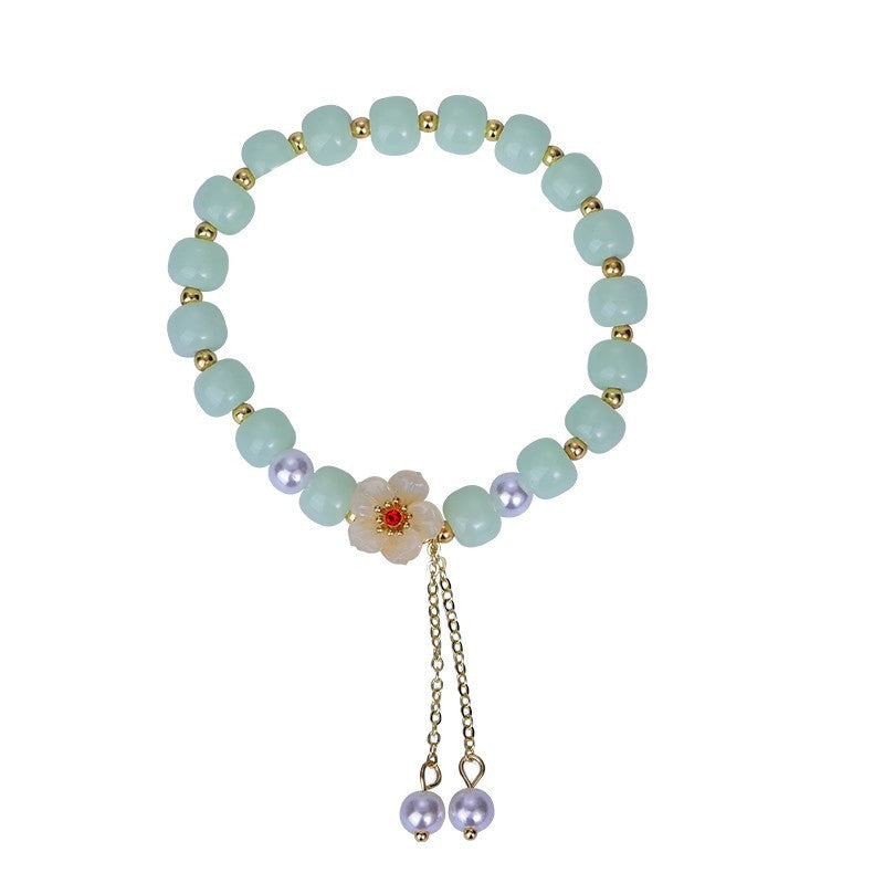 Classic Silver Bracelet with Timeless Appeal