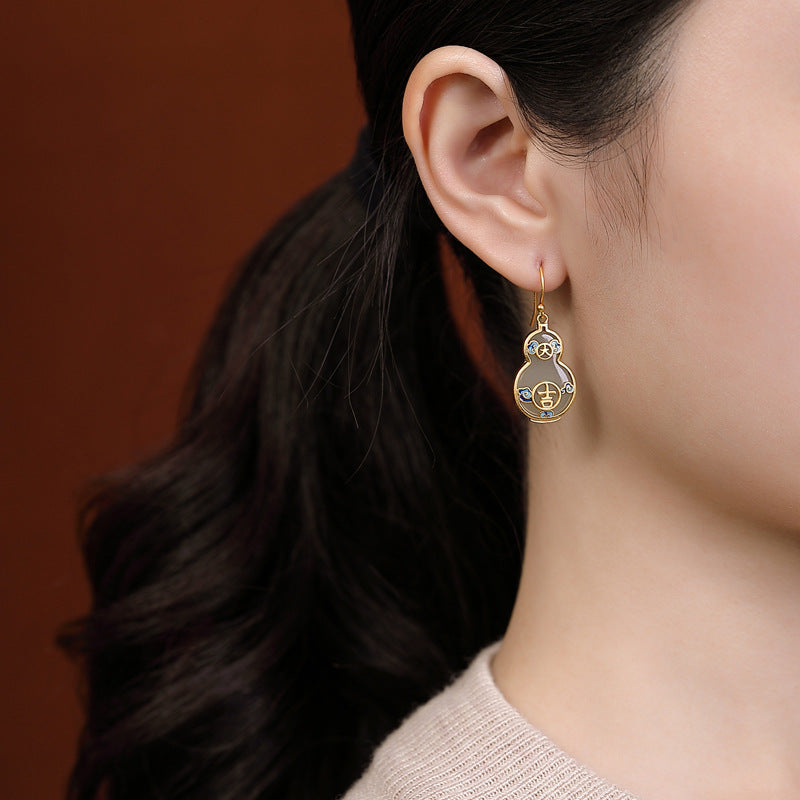 Classic Gold Set with Timeless Appeal