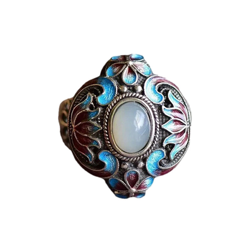 Charming Silver Ring for Any Occasion