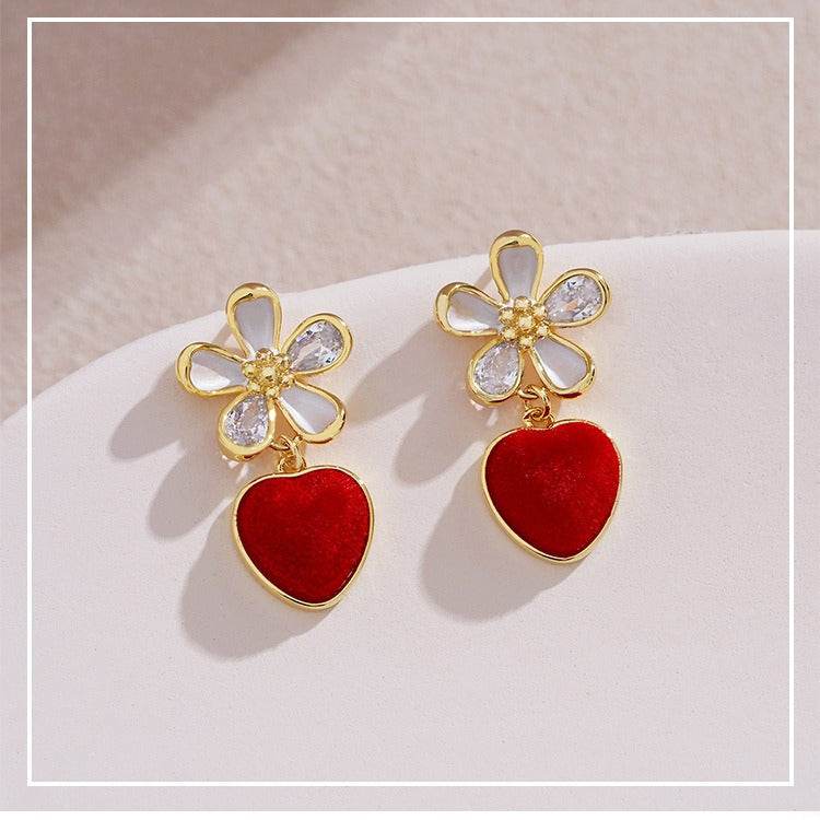 Charming Earring for Any Occasion