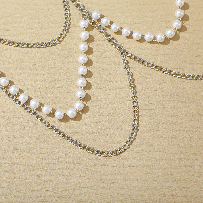 Classic Pearl Chain with Timeless Appeal