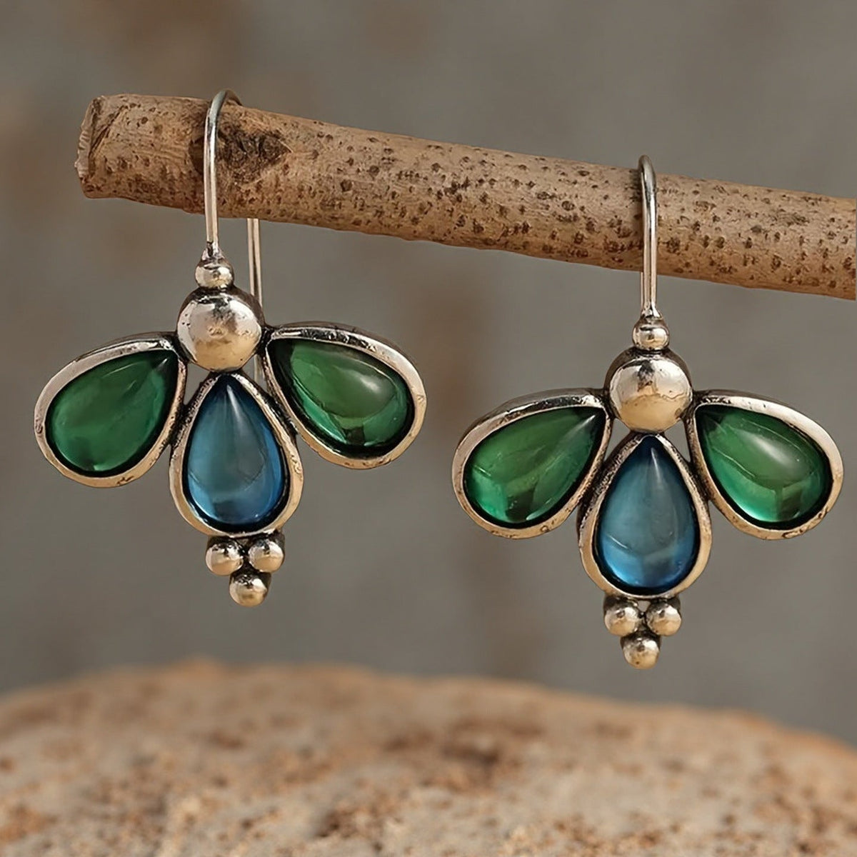 Charming Earring for Any Occasion