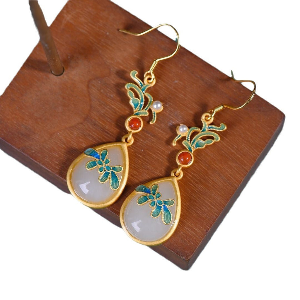 Beautiful Gold Earring with Unique Style