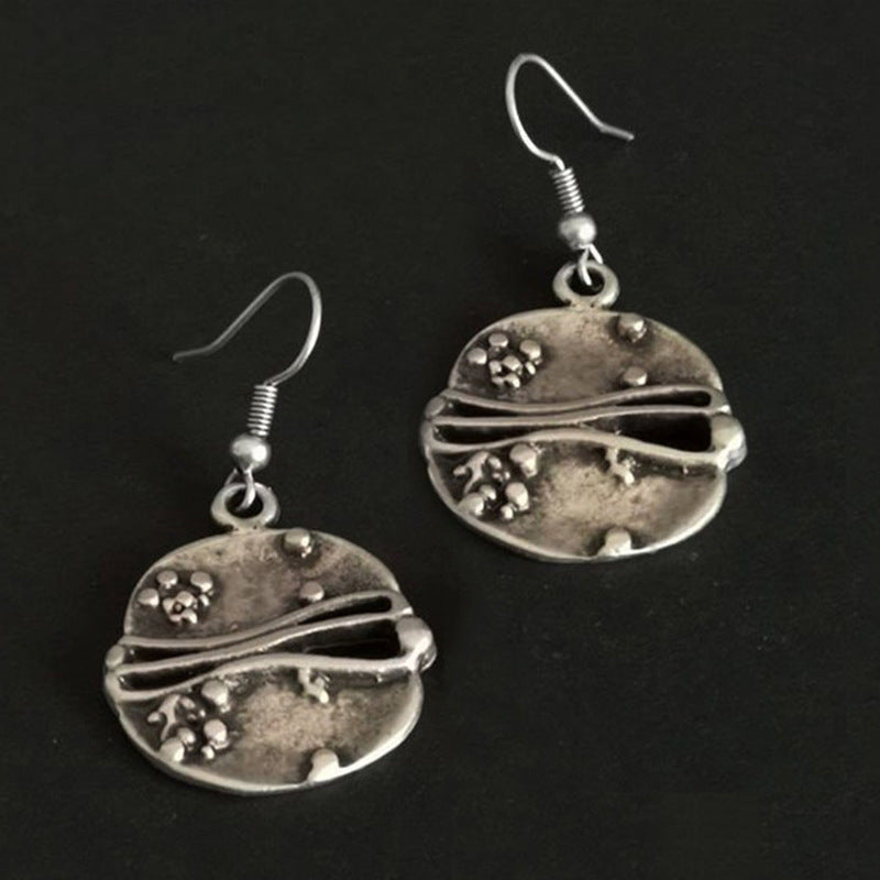 Charming Earring for Any Occasion