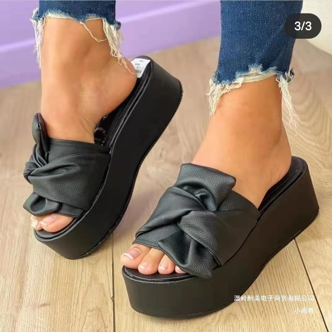 Classic Orthopedic Sandals with Timeless Style