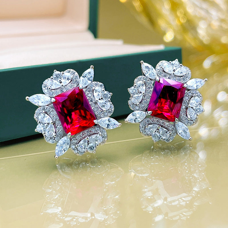 Charming Earring for Any Occasion