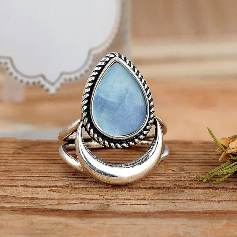 Charming Piece for Any Occasion