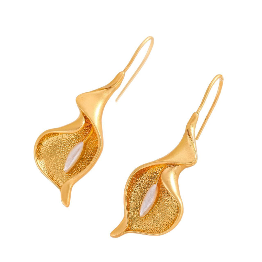Elegant Pearl Earring for Every Occasion