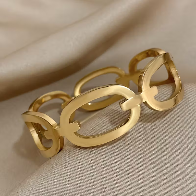 Romantic Bracelet for Special Moments