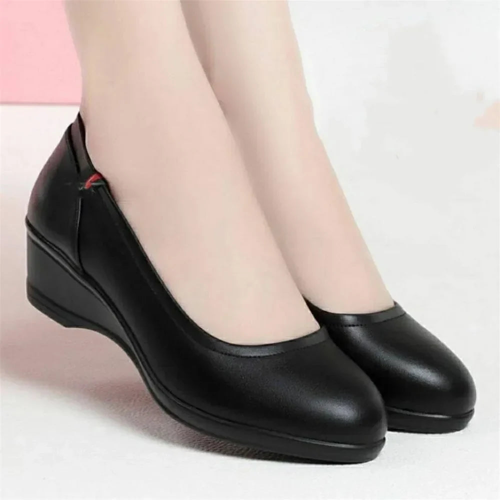 Comfortable and Fashionable Orthopedic Shoes