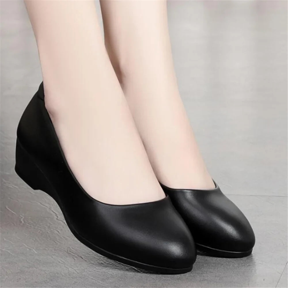 Comfortable and Fashionable Orthopedic Shoes