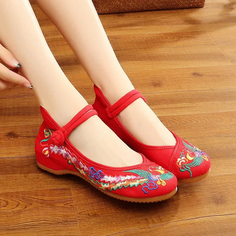 Versatile and Supportive Orthopedic Shoes