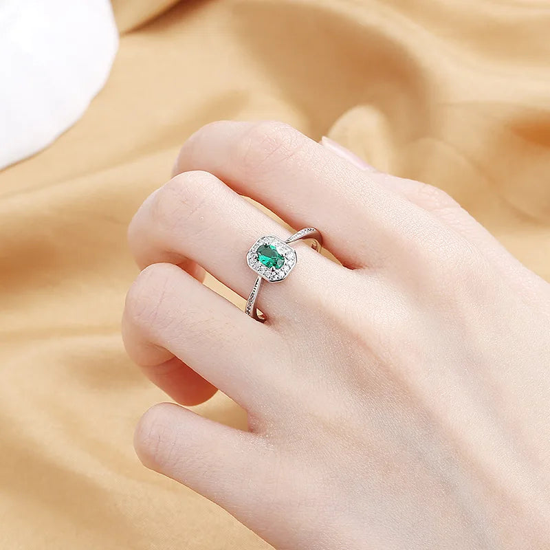 Charming Gold Ring for Any Occasion