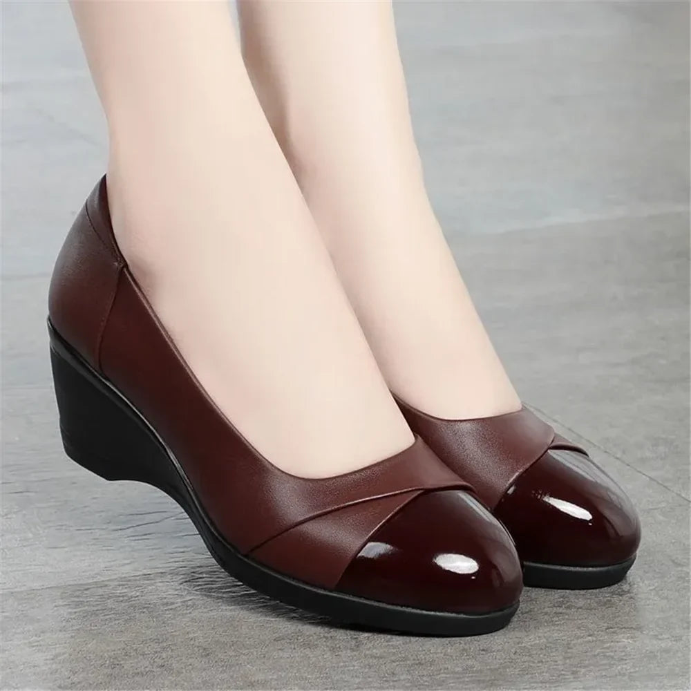 Comfortable and Fashionable Orthopedic Shoes
