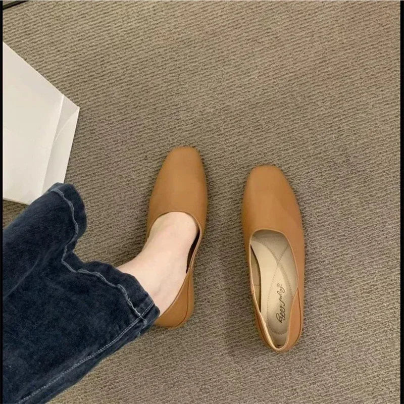 Versatile and Supportive Orthopedic Shoes
