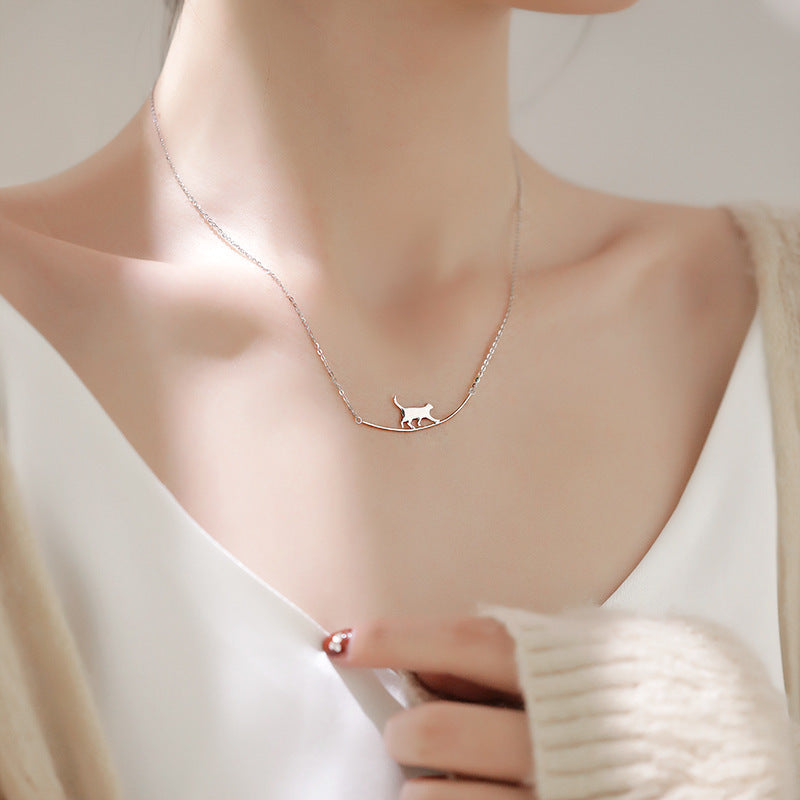 Classic Silver Necklace with Timeless Appeal
