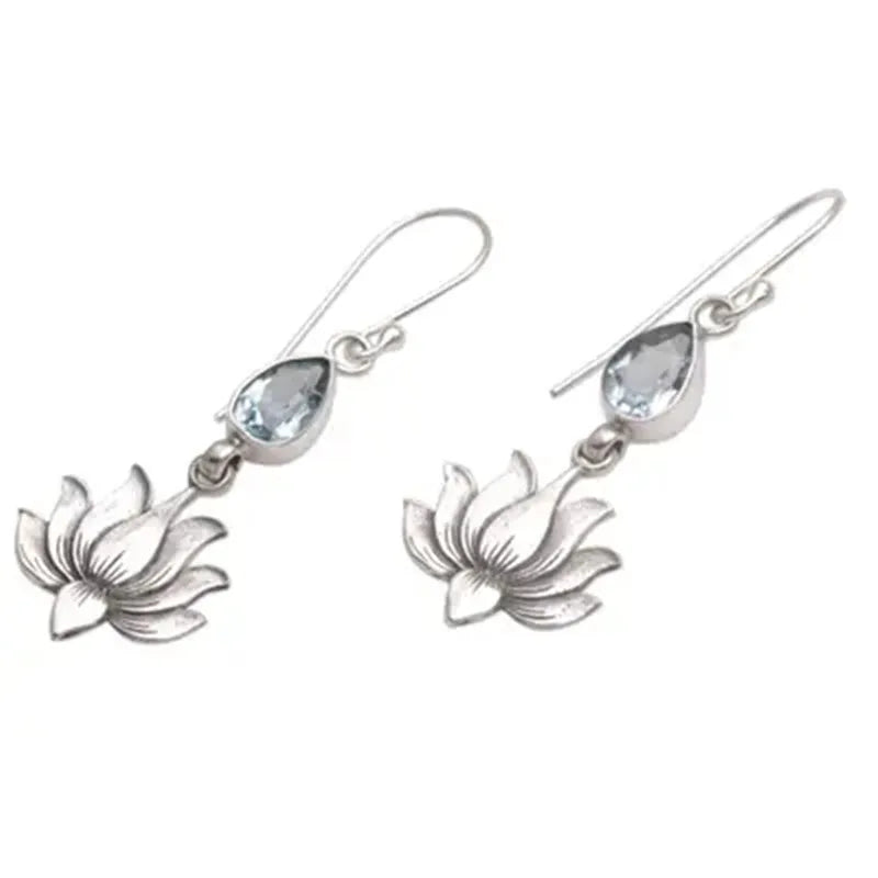 Romantic Silver Earring for Special Moments