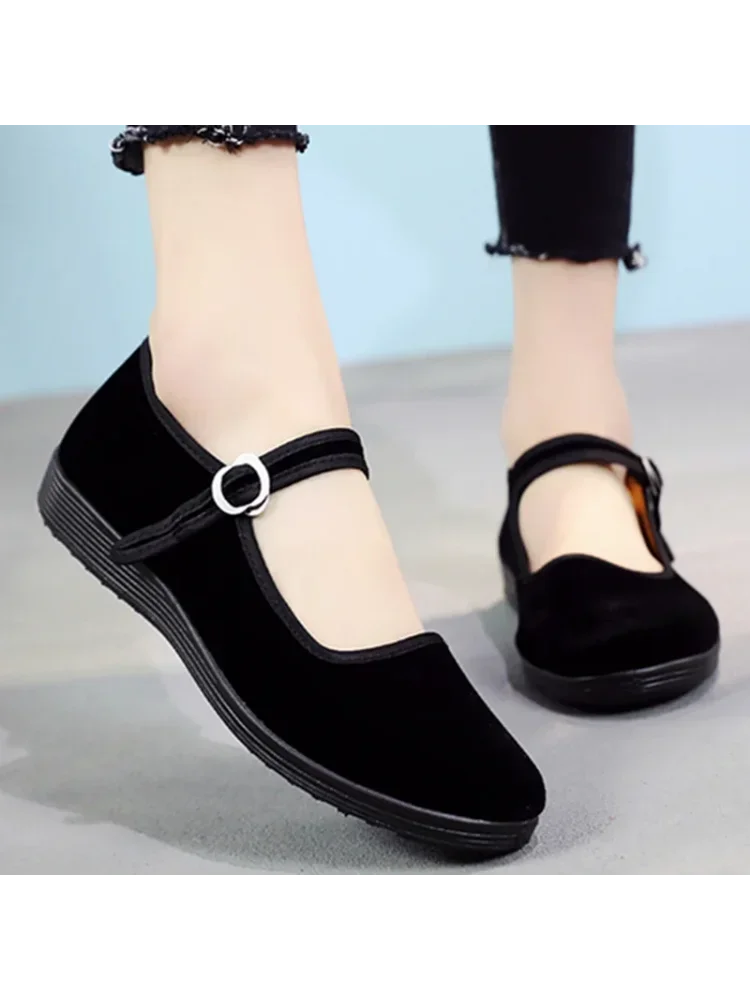 Comfortable and Fashionable Orthopedic Sneakers