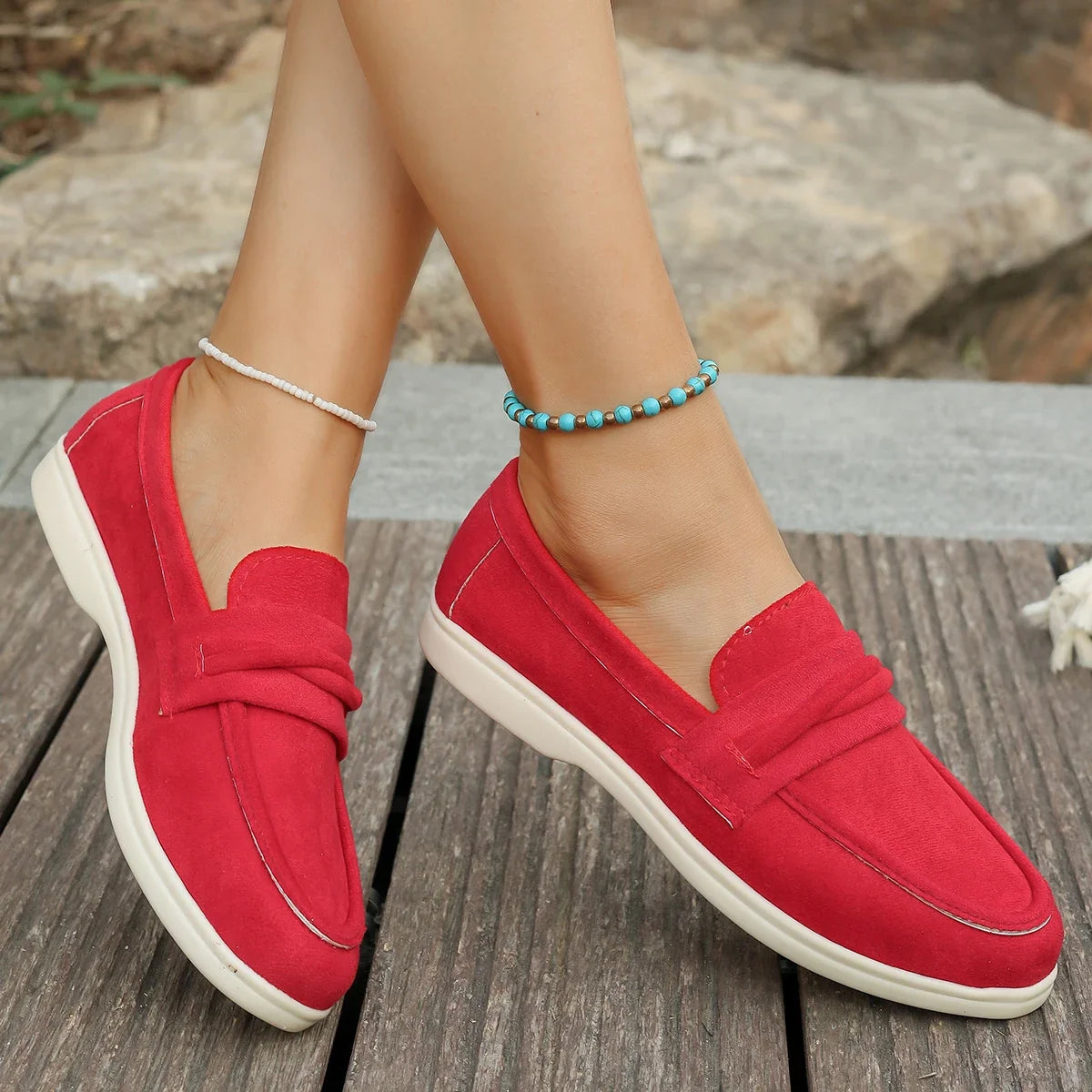 Durable and Supportive Orthopedic Sneakers