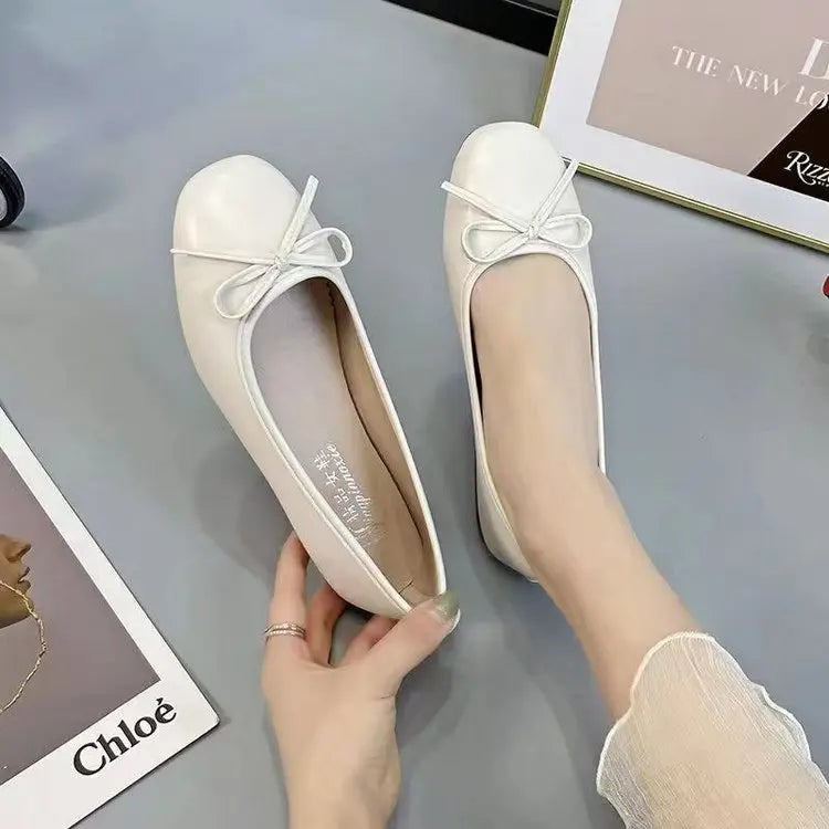 Tailored and Comfortable Orthopedic Flats